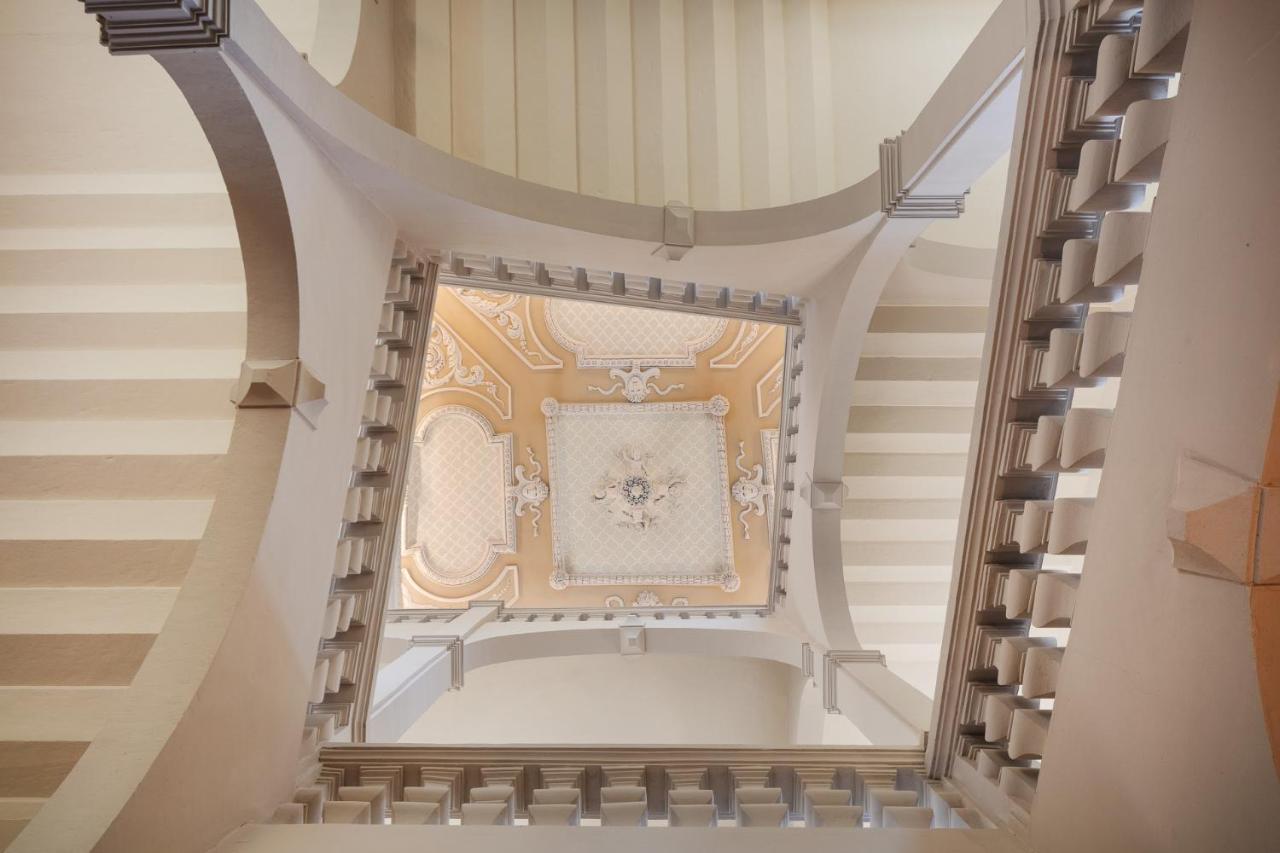 Margaret - Hotel Chouleur นีมส์ ภายนอก รูปภาพ